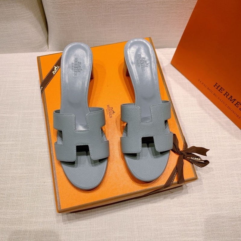 H**mes slippers